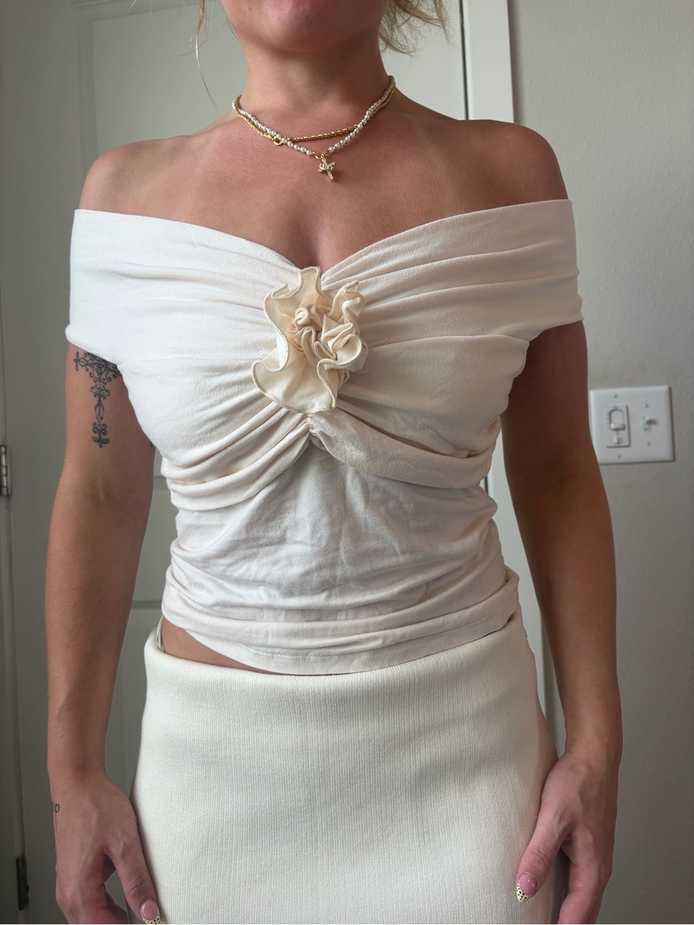 Reformation Cream Drawstring Top with Scrunch Detail and Tag